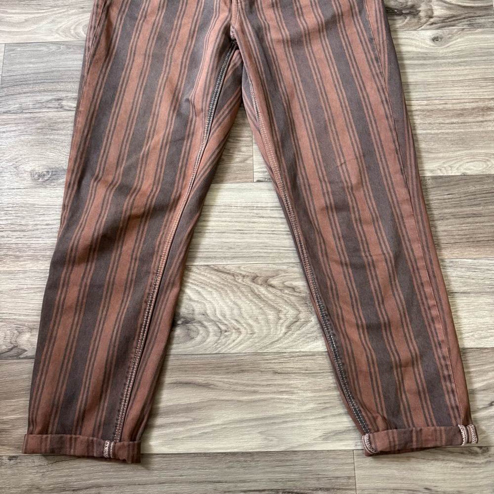 American Eagle 100% Cotton High Rise Mom Jean in Brown Stripe Size 4 - Picture 3 of 9